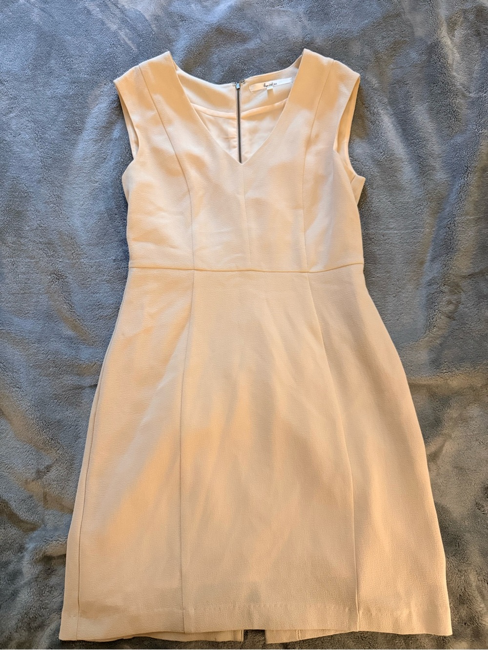 Cream V-Neck Sleeveless Mini Dress